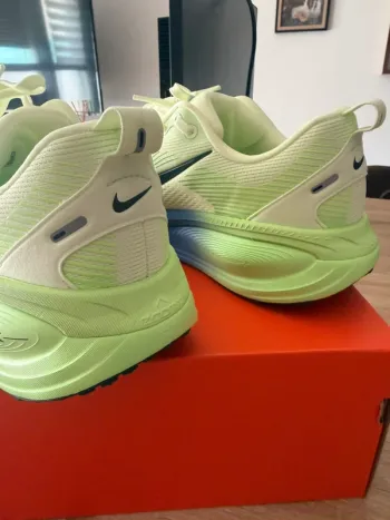 Nike Vomero 18 bike de segunda mano — imagen 5 de 6