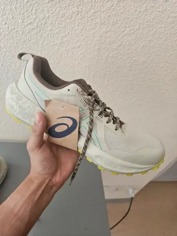 Used Asics Gel Sonoma 8 bike — image 4 of 5