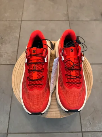 Salomon Ultra Glide 4 Running Shoes de segunda mano