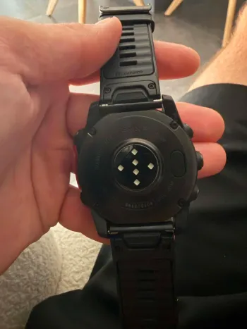 Used Garmin Fenix 8 bike — image 5 of 5