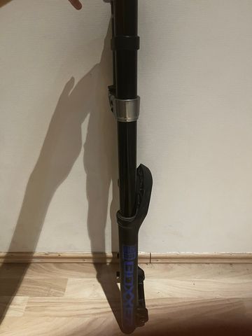 Tweedehands RockShox BoXXer Select RC 2019 bike — afbeelding 5 van 9