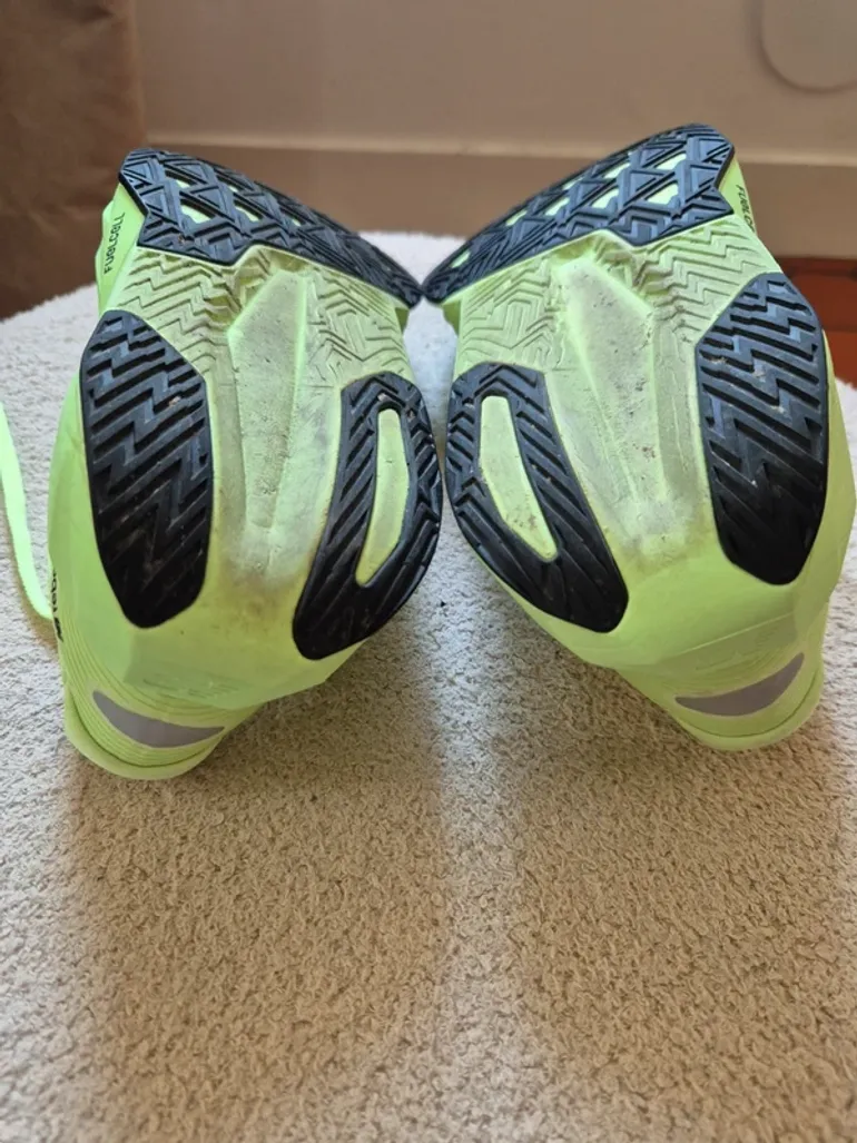 Used New Balance FuelCell Rebel V5 bike — image 9 of 9