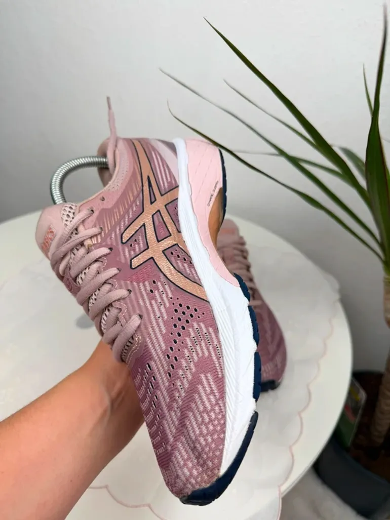 Used Asics GT-2000 8 bike — image 8 of 12