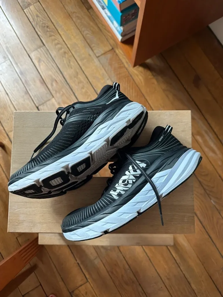 Tweedehands Hoka Running Shoes bike — afbeelding 2 van 7