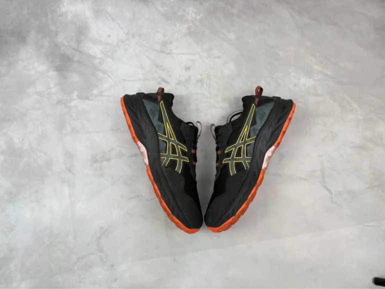 Used Asics Gel-Venture 10 bike — image 5 of 11
