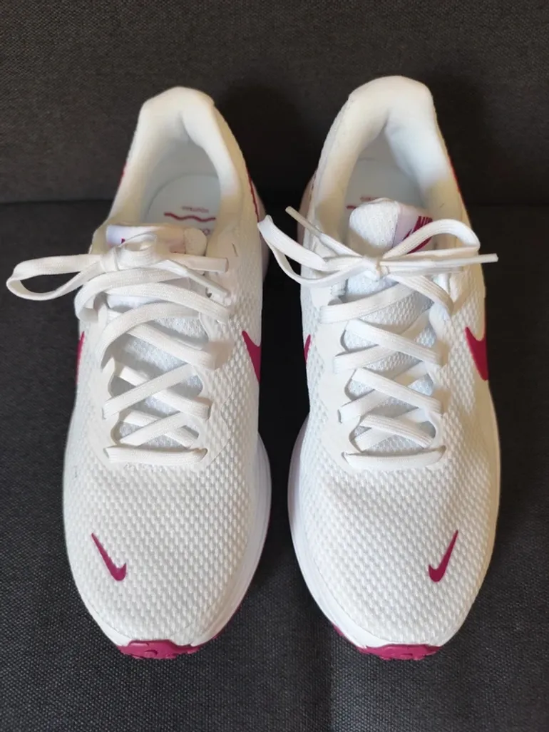 Used Nike Revolution 8 bike — image 6 of 8