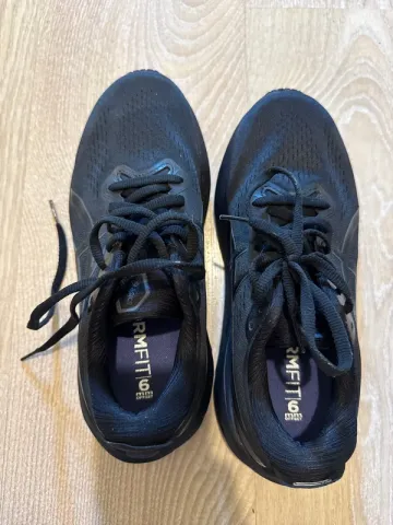 Brugt Asics Gel Nimbus 27 Running Shoes