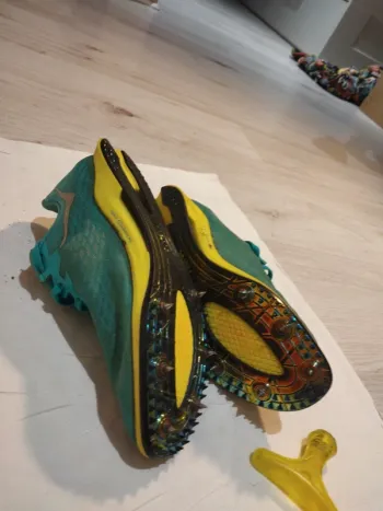 Used Hoka U Cielo X 2 Mid bike — image 7 of 9