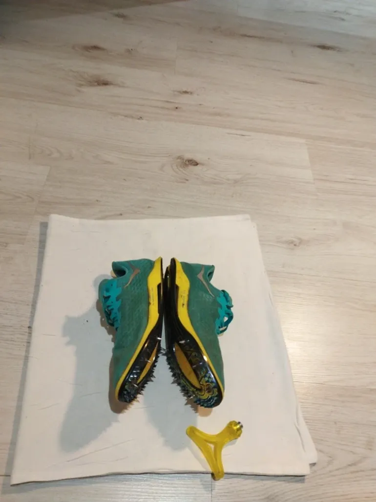 Used Hoka U Cielo X 2 Mid bike — image 6 of 9