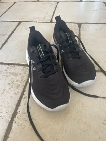 Used Asics Gel-Nimbus 27 bike — image 1 of 9