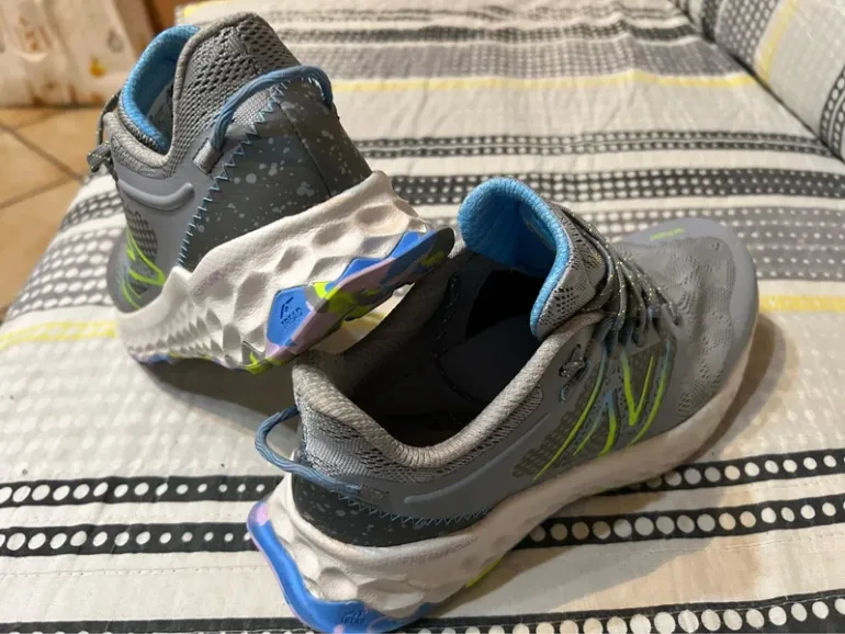 Used New Balance Fresh Foam Garoe bike — image 2 of 13