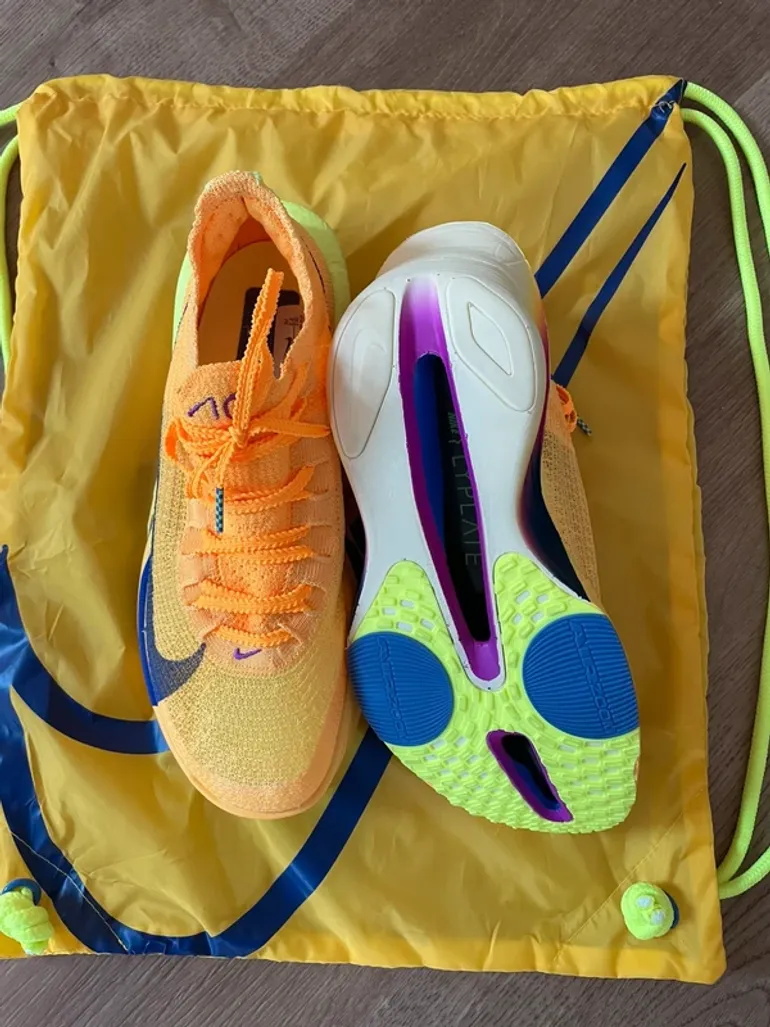 Used Nike Air Zoom Alphafly Next% 3 bike — image 4 of 5