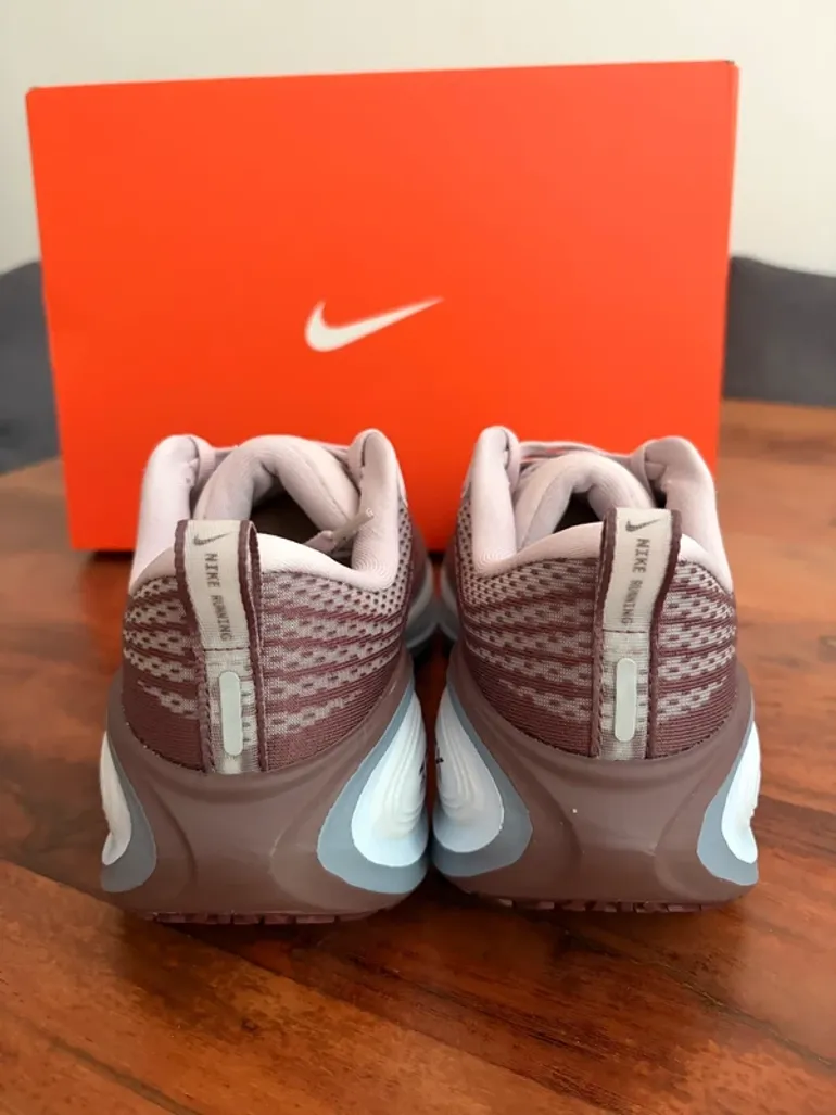 Used Nike Vomero plus bike — image 5 of 7