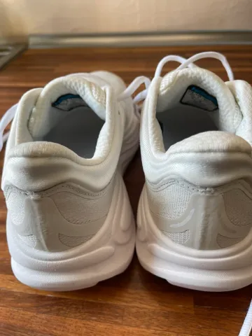 Použité Hoka Baskets blanches bike — obrázek 6 z 6