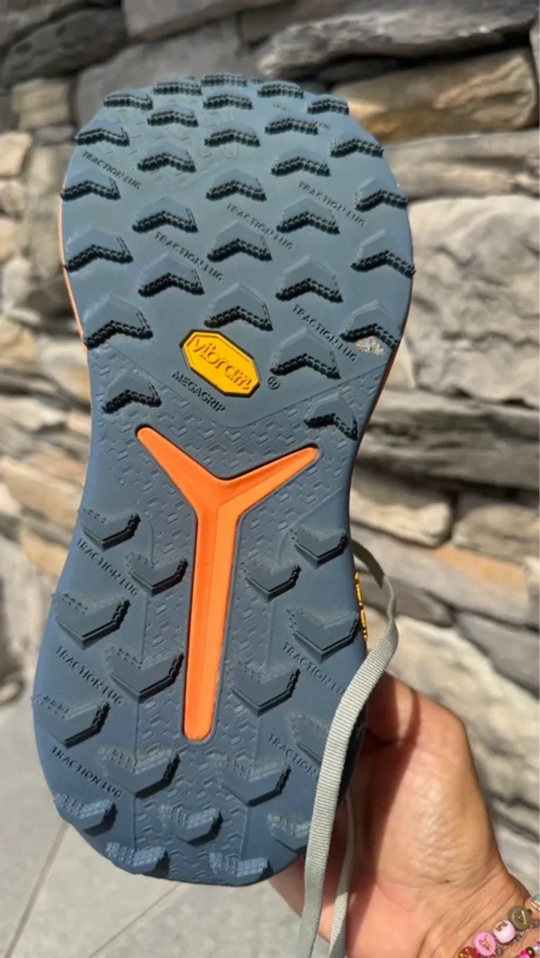 Used Saucony Trail Running Shoes bike — image 3 of 4