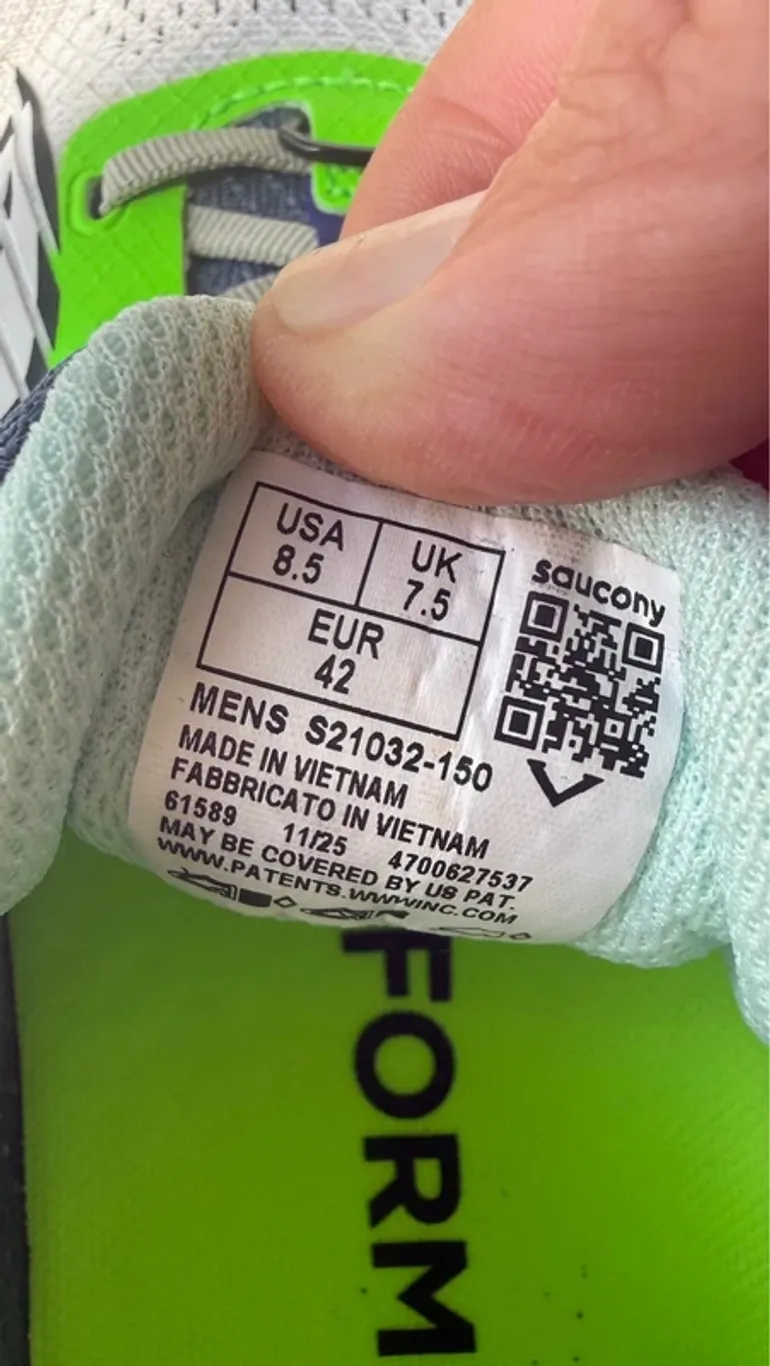 Used Saucony Trail Running Shoes bike — image 4 of 4
