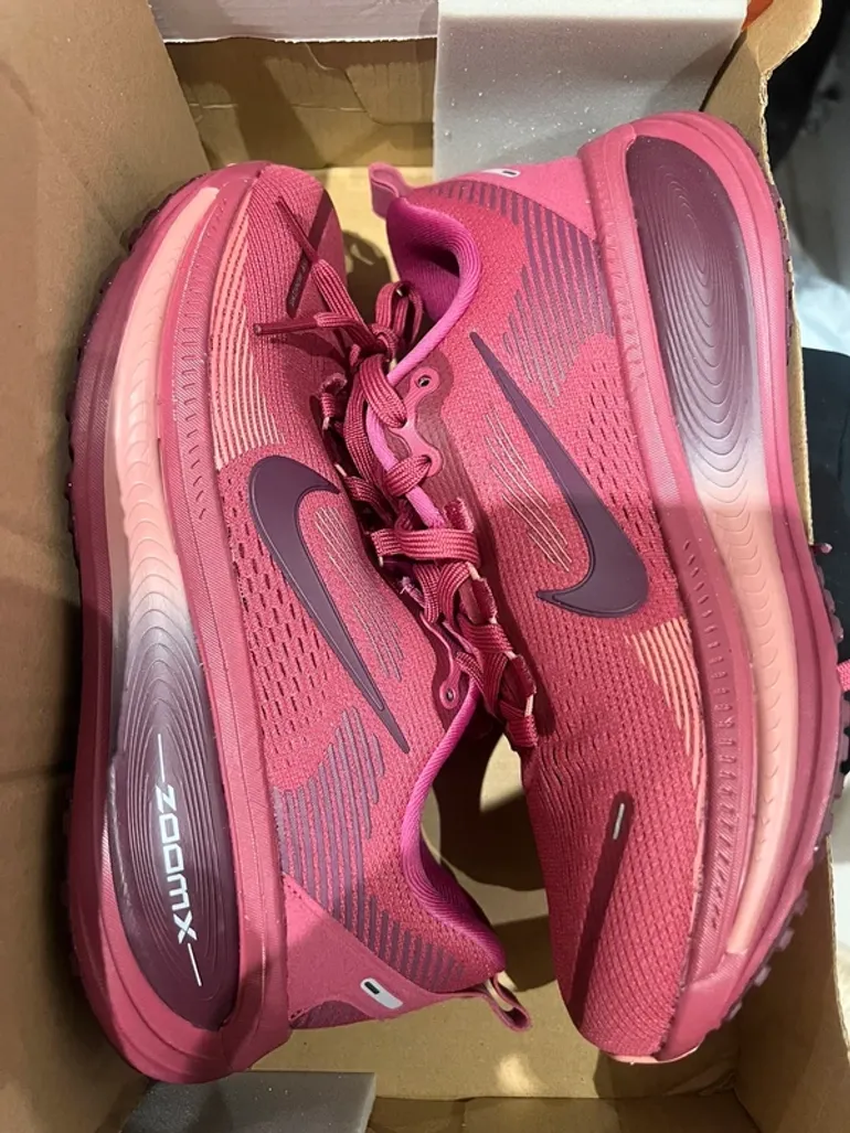 Tweedehands Nike Vomero 18 bike — afbeelding 3 van 3