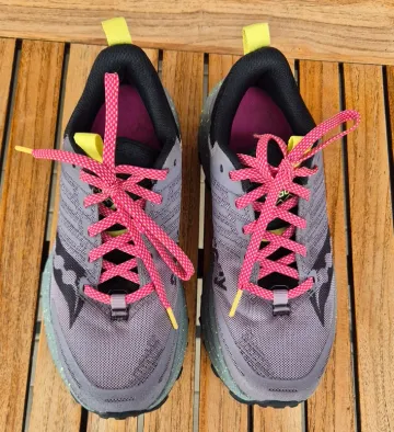 Used Saucony Sneakers bike — image 3 of 5