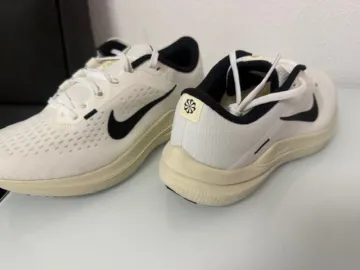 Used Nike Air Winflo 10 bike — image 4 of 6