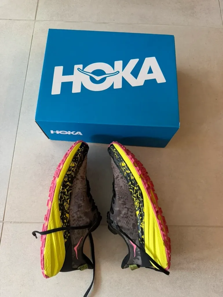 Used Hoka Speedgoat 6 bike — image 6 of 8