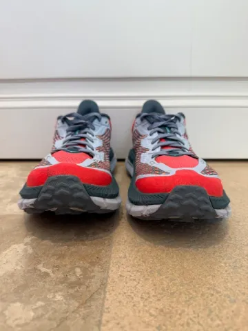 Used Hoka Mafate Speed 4 bike — image 4 of 9