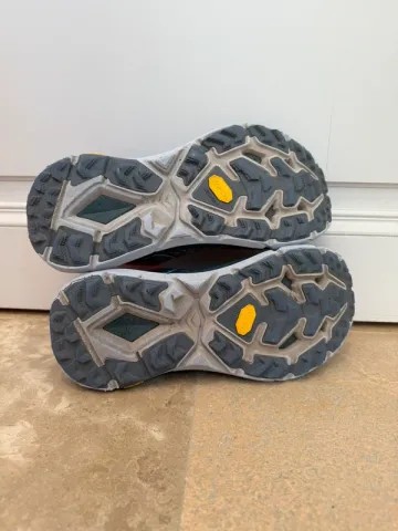 Used Hoka Mafate Speed 4 bike — image 7 of 9