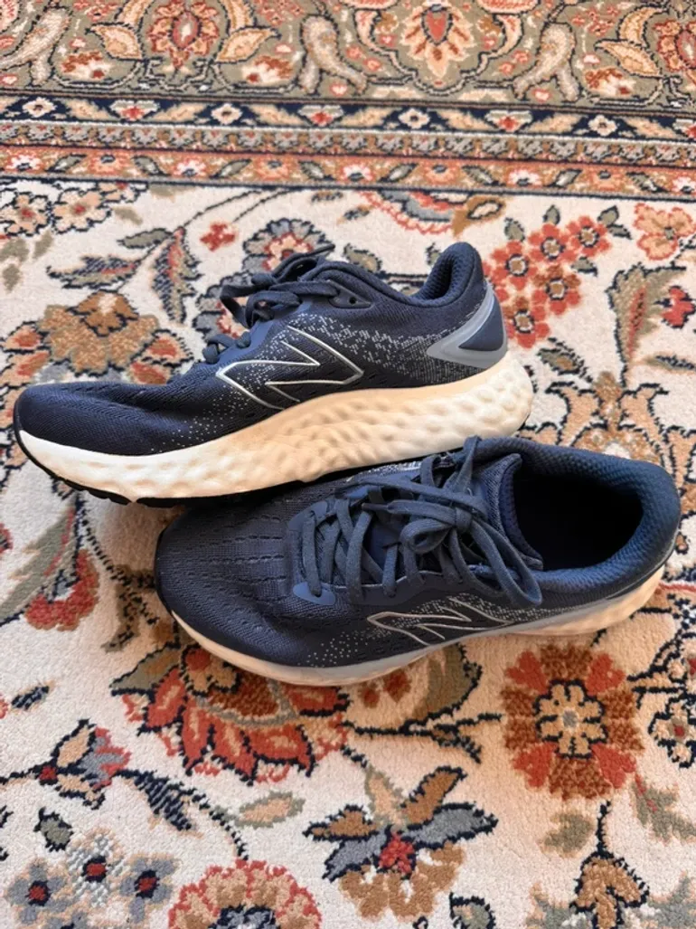 Used New Balance Sneaker bike — image 3 of 5