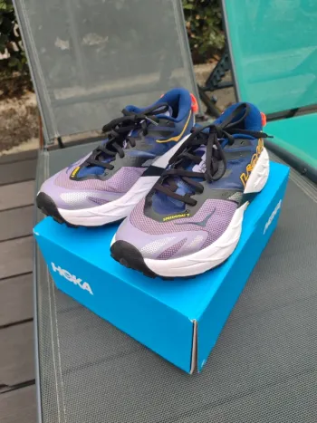 Hoka Speedgoat 7 bike d'occasion — image 1 sur 6