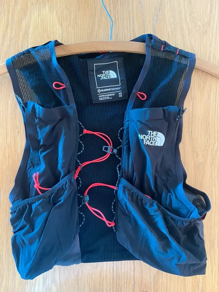 The North Face Gilet d'hydratation bike d'occasion — image 4 sur 5