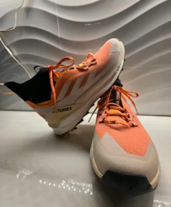 Used Adidas Terrex Free Hiker 2.0 bike — image 3 of 10