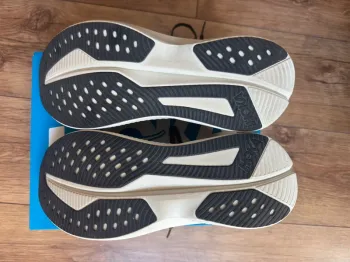 Gebrauchtes Hoka Mach 6 bike — Bild 4 von 7