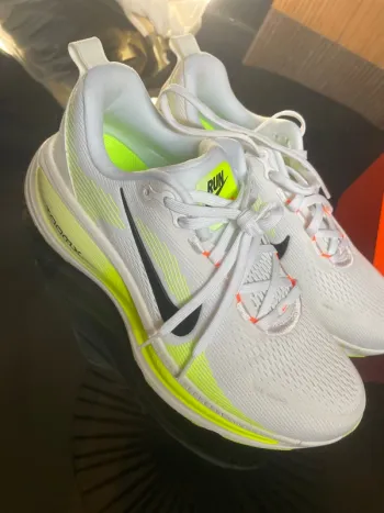 Tweedehands Nike Vomero 18 bike — afbeelding 3 van 6