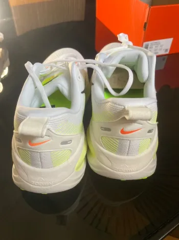 Tweedehands Nike Vomero 18 bike — afbeelding 4 van 6