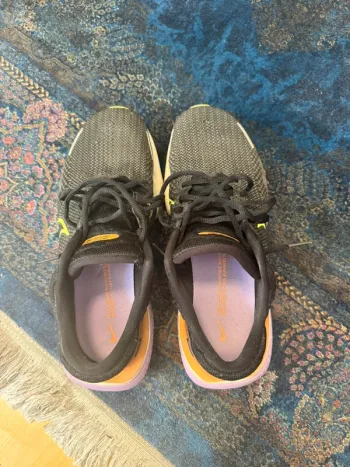Used Nike Invincible Run 2 bike — image 4 of 5
