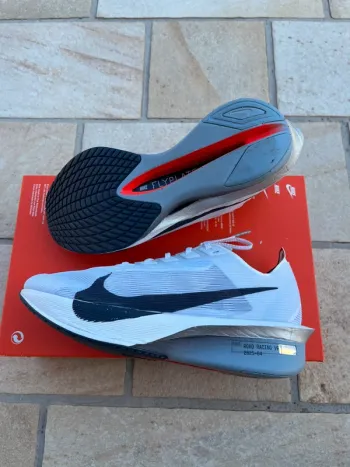 Used Nike Vaporfly 4 bike — image 3 of 4
