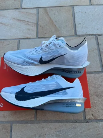 Used Nike Vaporfly 4 bike — image 2 of 4