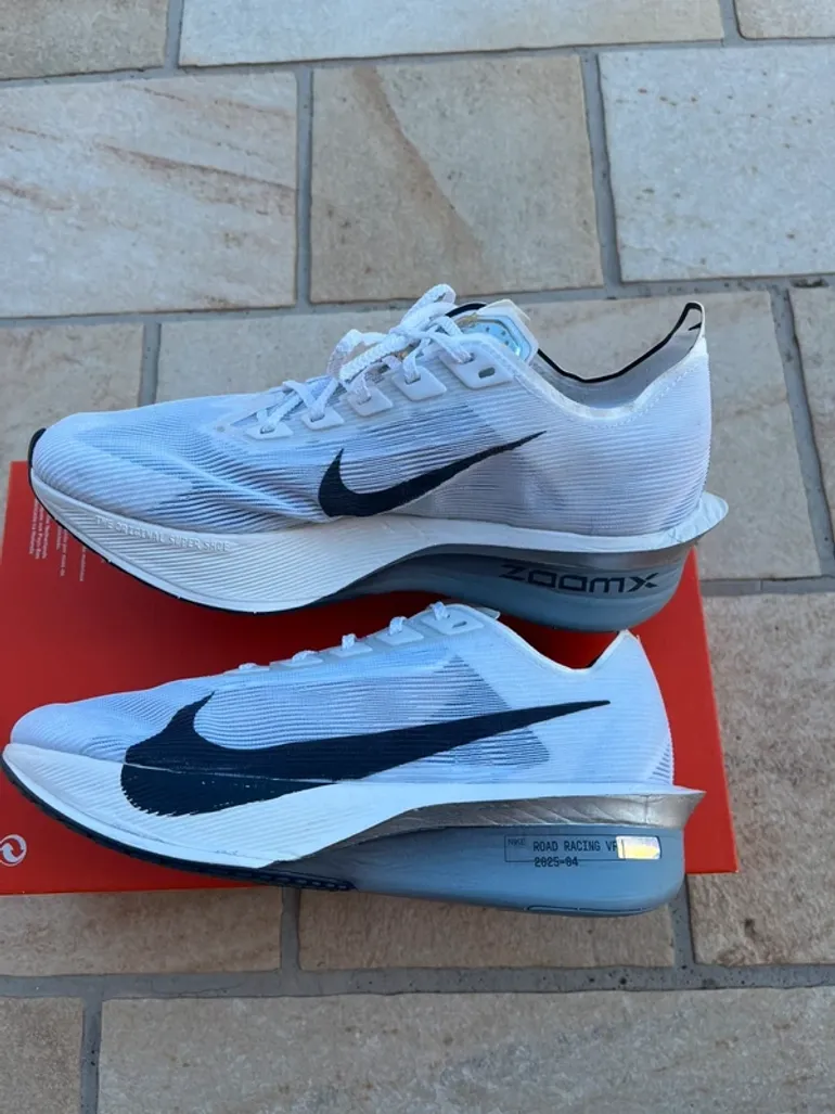 Used Nike Vaporfly 4 bike — image 2 of 4