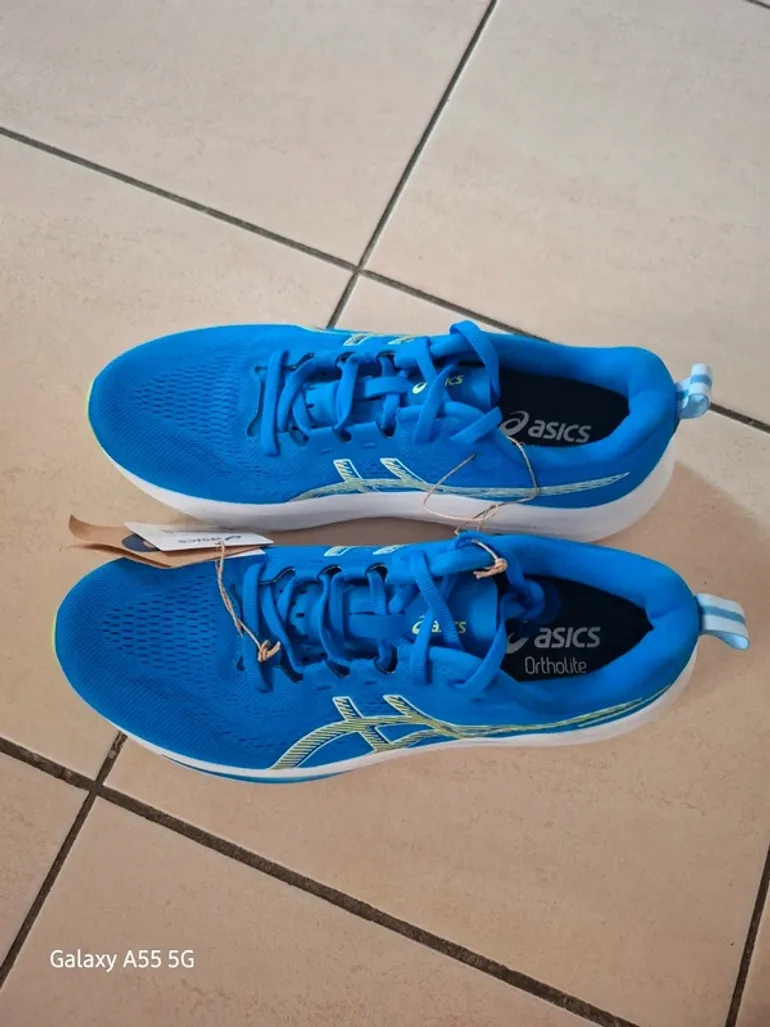 Used Asics Gel Roadmiles 4 bike — image 4 of 7