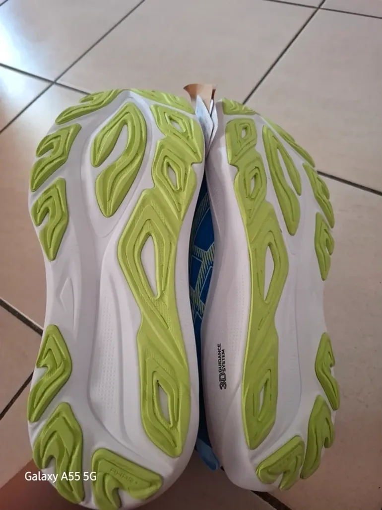 Used Asics Gel Roadmiles 4 bike — image 6 of 7