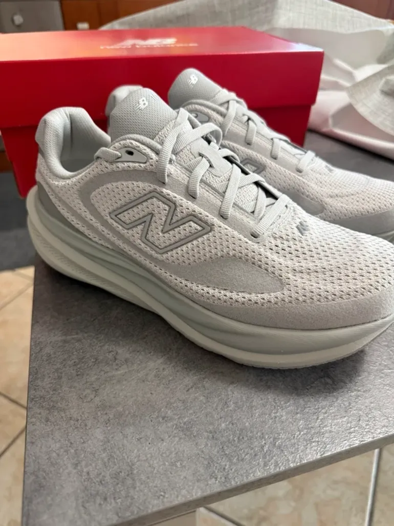 Used New Balance 1080 v15 Grey Days bike — image 2 of 7
