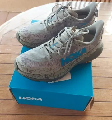 Used Hoka Speedgoat 6 Running Shoes
