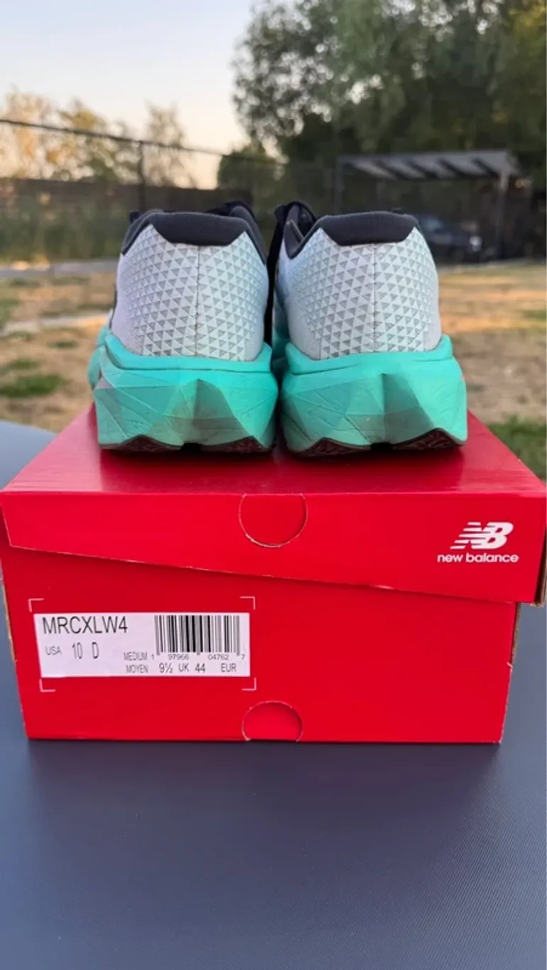 Used New Balance Supercomp Trainer v3 bike — image 2 of 6