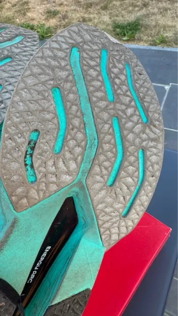 Used New Balance Supercomp Trainer v3 bike — image 4 of 6
