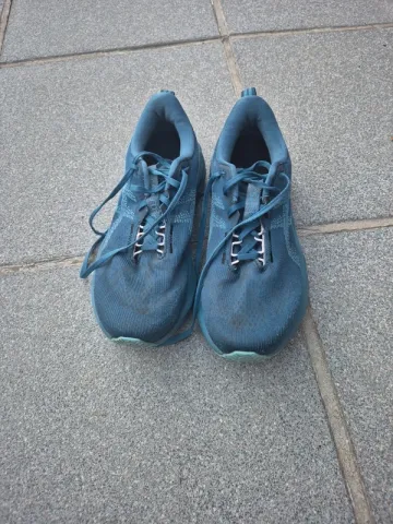 Gebrauchtes Asics Novablast 5 Running Shoes