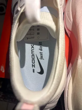 Used Nike ZoomX Invincible Run bike — image 13 of 15