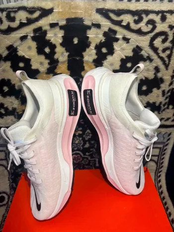 Used Nike ZoomX Invincible Run bike — image 5 of 15