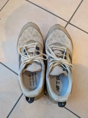 Gebrauchtes New Balance Fresh Foam X Hierro v9 bike — Bild 2 von 5