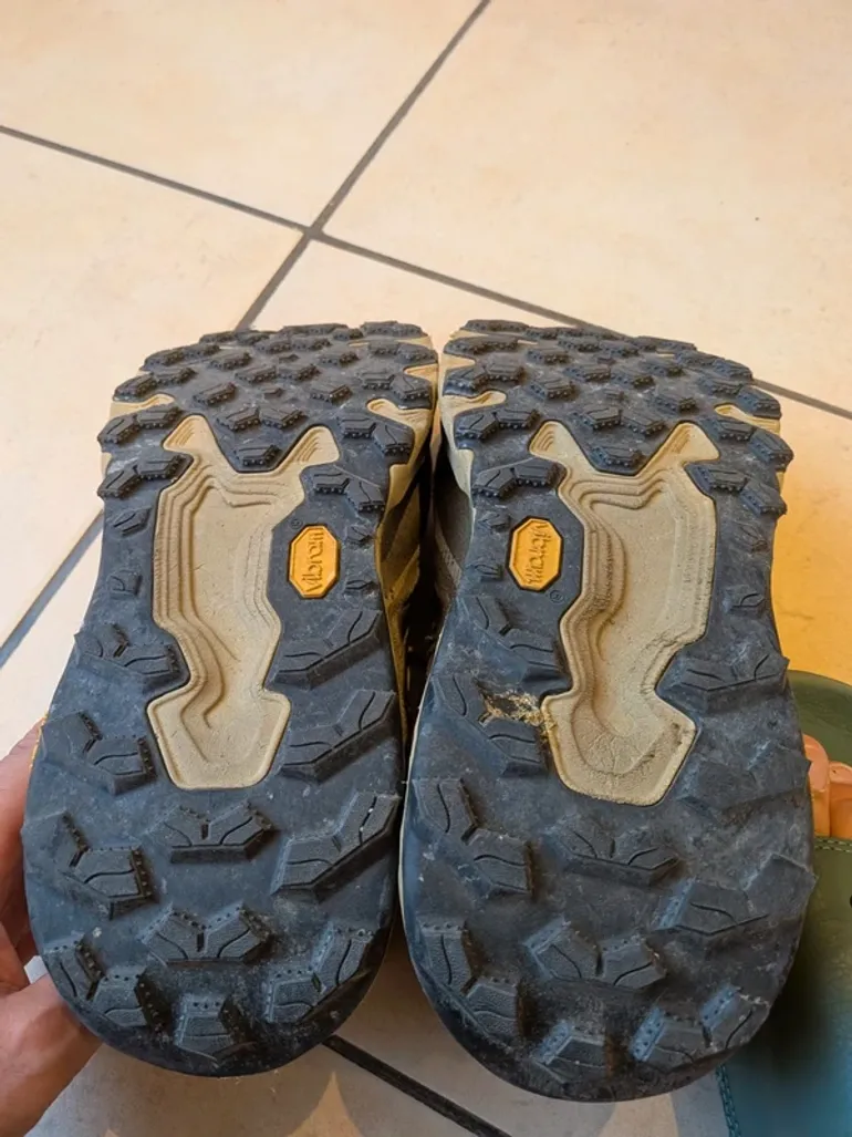 Gebrauchtes New Balance Fresh Foam X Hierro v9 bike — Bild 3 von 5