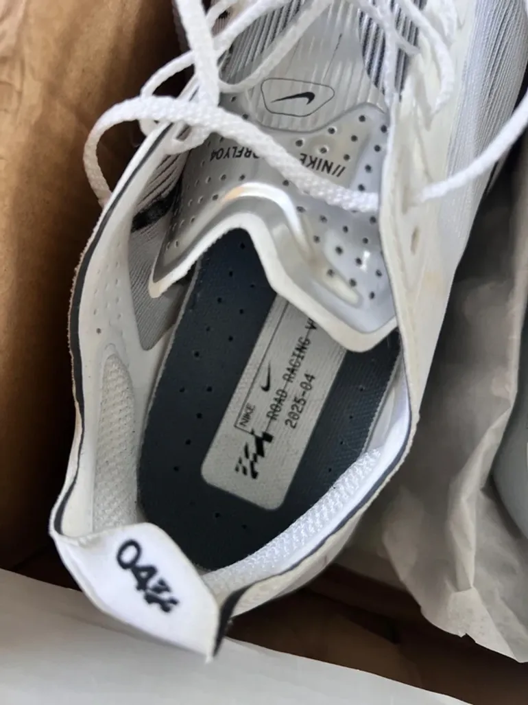 Used Nike Vaporfly 4 bike — image 2 of 6