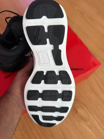 Used Nike Lunar Roam Running Shoes